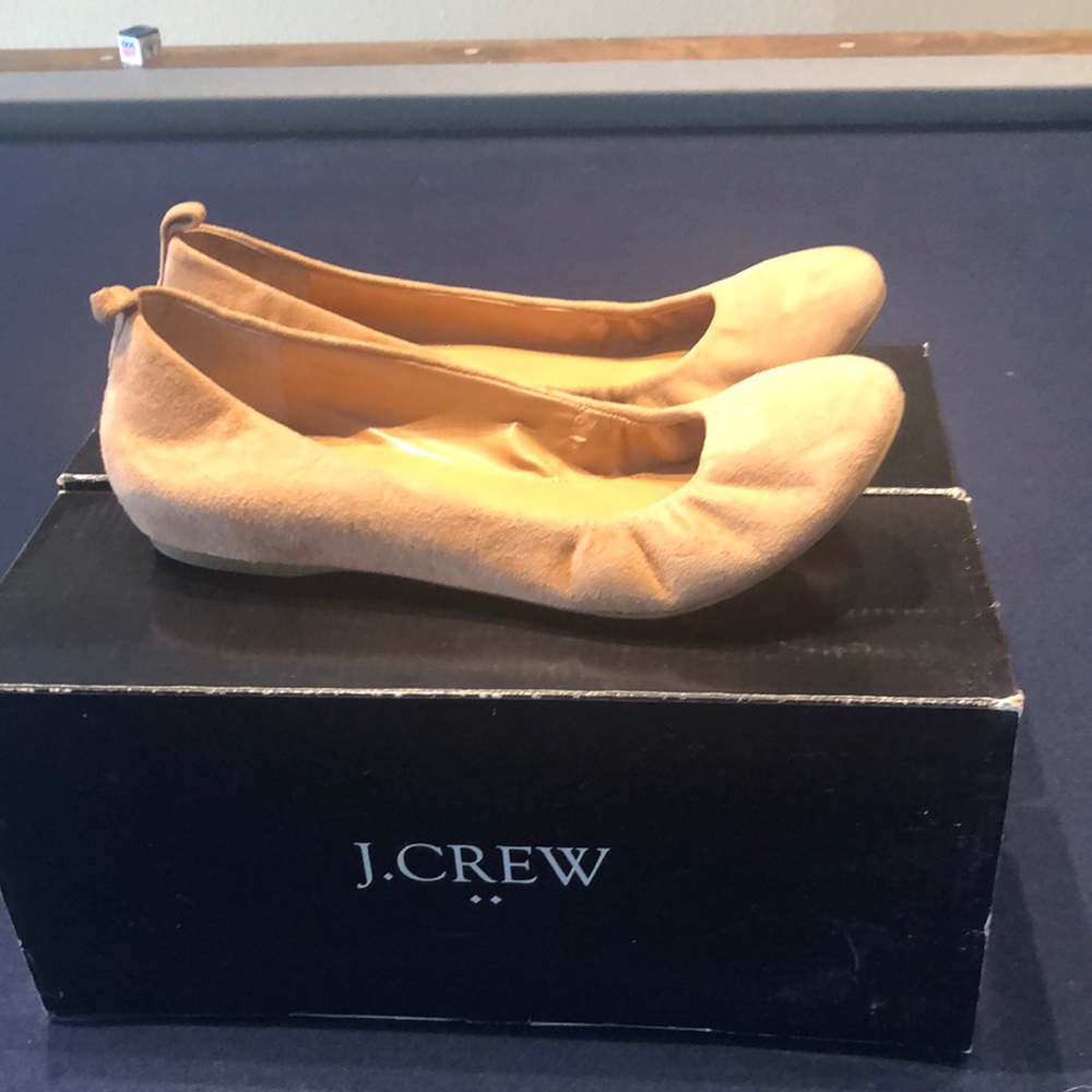 JCrew Factory suede ballet flats. Tan size 61/2